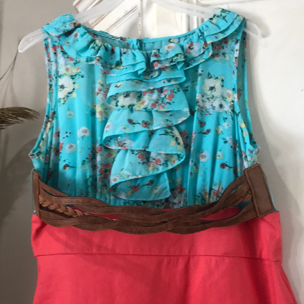 Beautiful spring/ summer dress. 2 complimentary fabrics